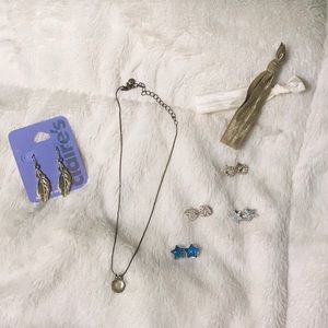 Miscellaneous Set of Accessories